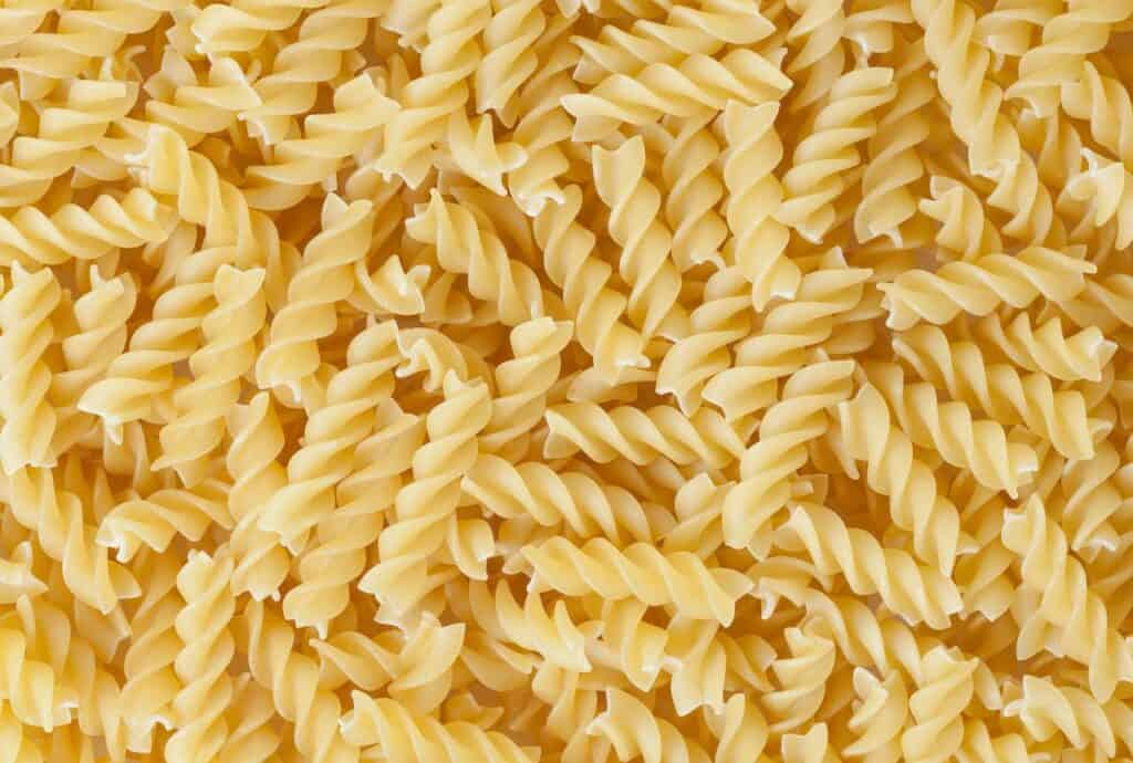A photo of a plate of cooked fusilli pasta